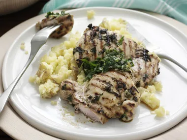 CHICKEN THIGH FILLETS WITH SALSA VERDE