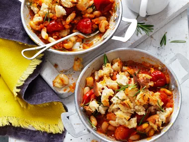 Baked beans and tomato pots with rosemary sourdough crumble