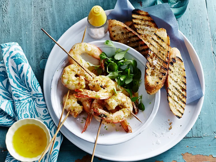 Grilled prawns with lemongrass and lime