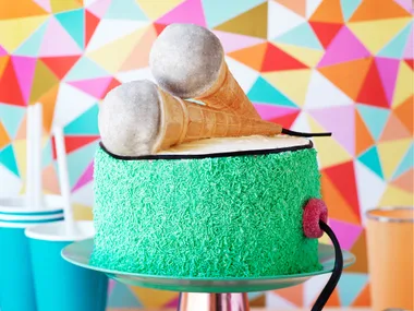 Popstar cake