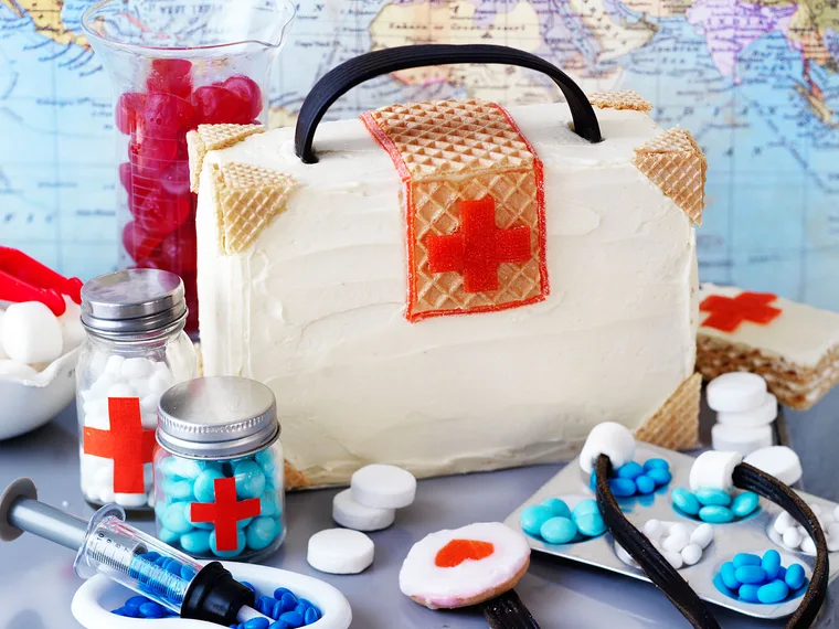 First aid cake