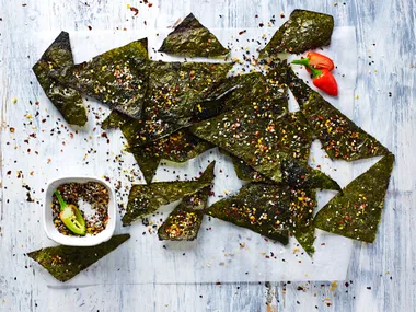 Toasted nori chips