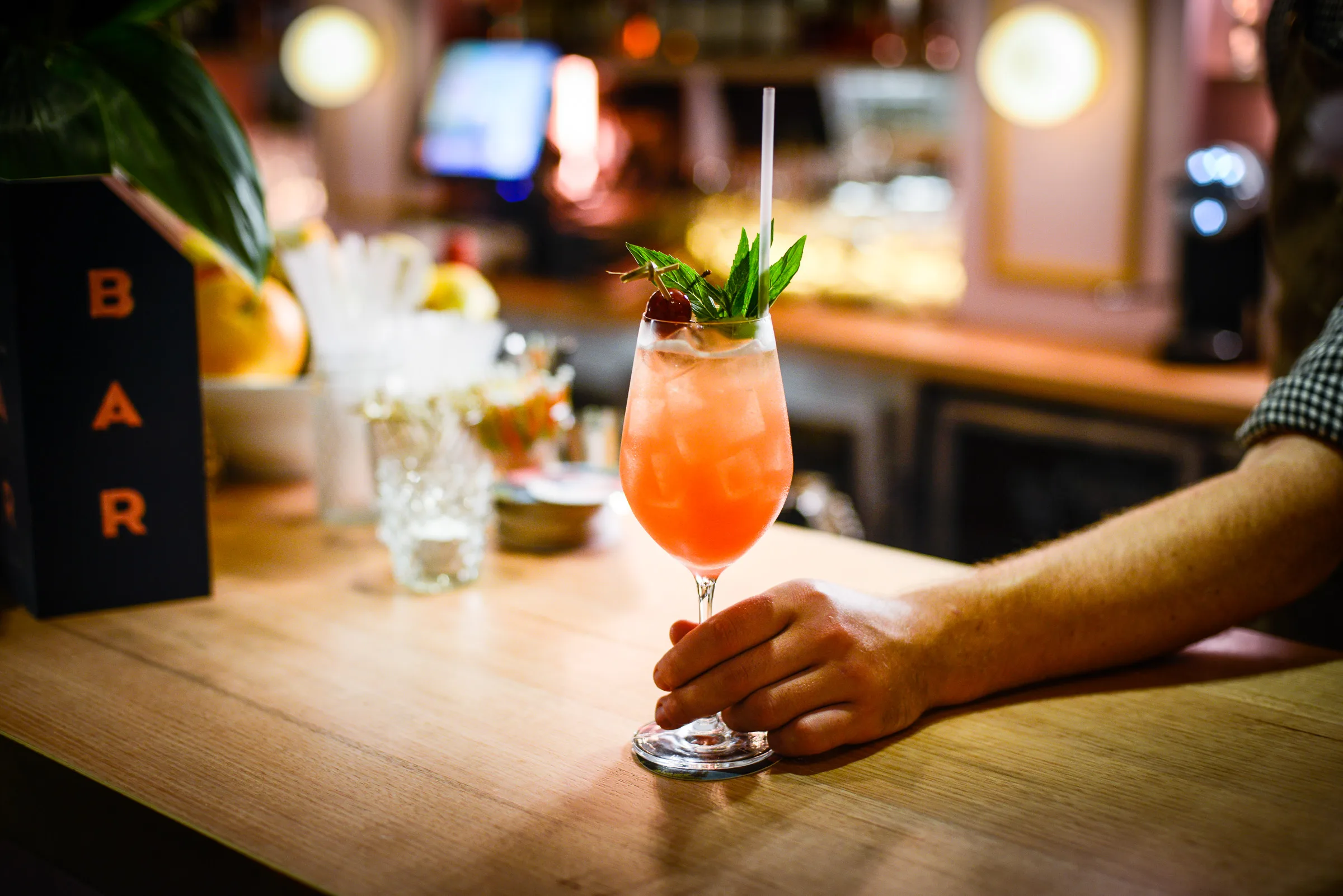 Sparkles and south cocktail