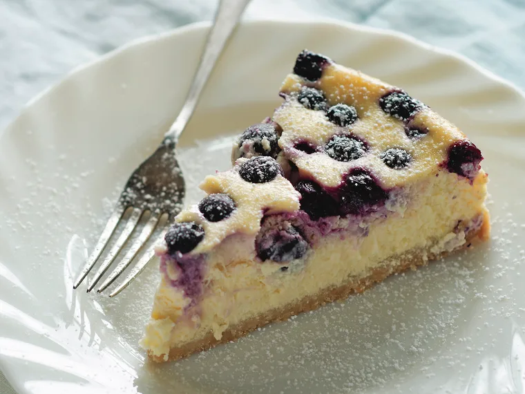 Lemon and blueberry cheesecake