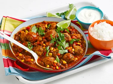 Chilli con carne meatballs