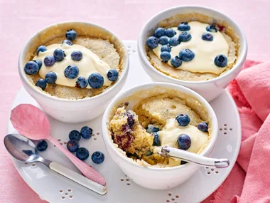 Blueberry pudding mug cake