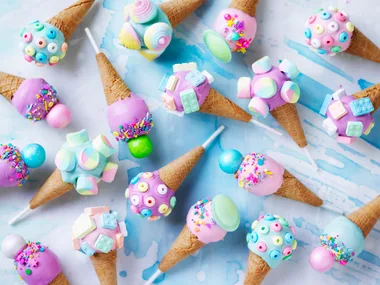 Ice-cream cone cake pops