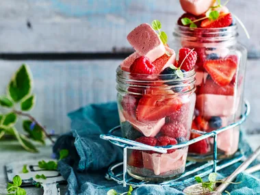 Frozen berry yoghurt cubes