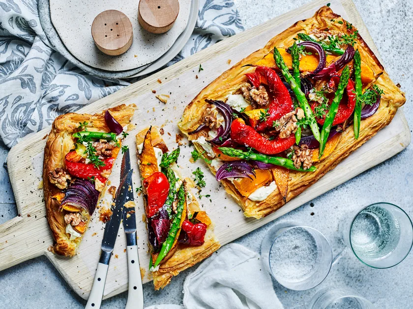 Veggie tart with creamy goat's cheese & walnuts | Women's Weekly Food