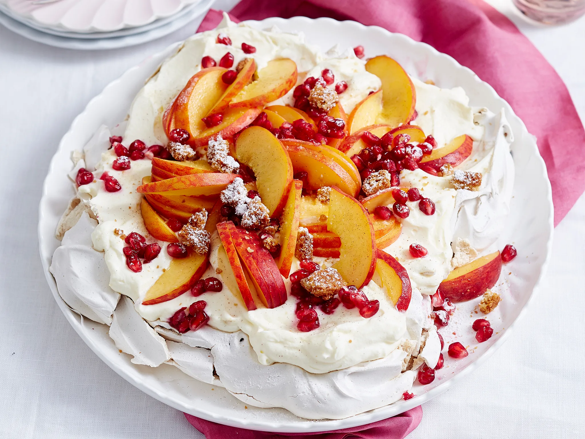 peach pavlova