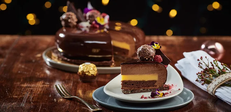 MasterChef's Reynold Poernomo's 'golden Christmas' dessert
