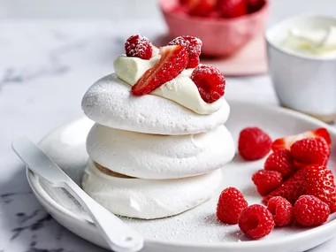 Vegan egg-free meringues