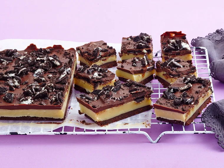 oreo caramel slice biscuit base
