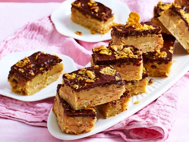 chocolate caramel cornflake slice