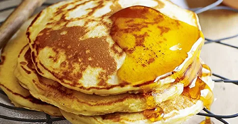 Fluffy buttermilk pancakes | Women's Weekly Food