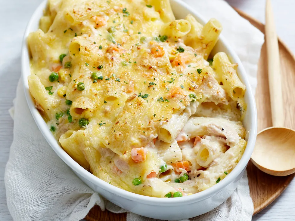 cheesy tuna pasta bake