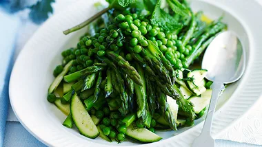 Asparagus, peas and zucchini with fresh mint