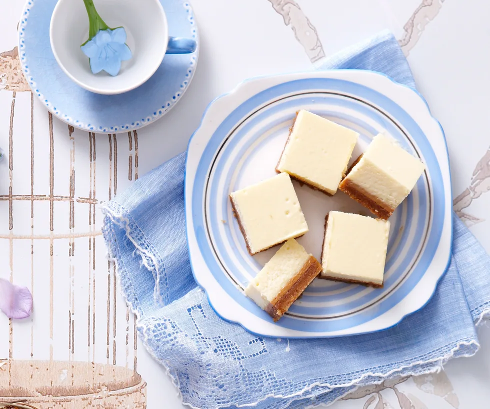 caramel cheesecake slice