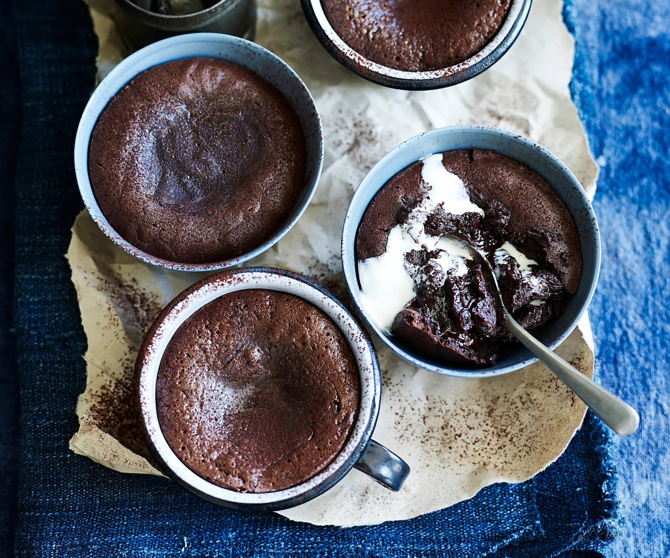 Gooey chocolate puddings