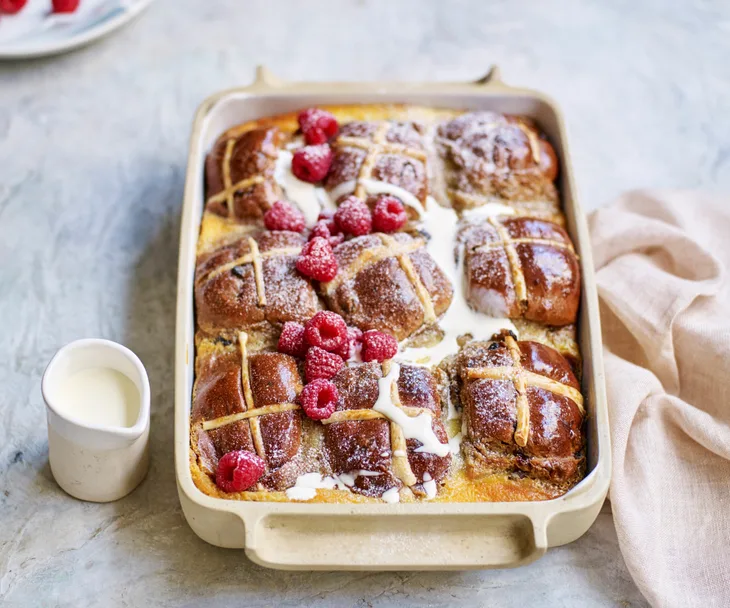 easter hot cross bun pudding