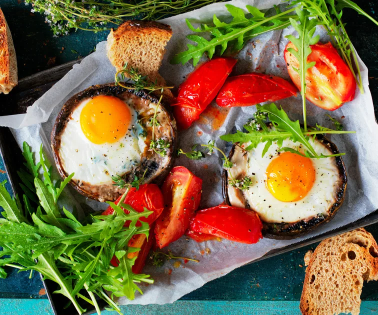 Roasted mushroom with baked eggs | Women's Weekly Food
