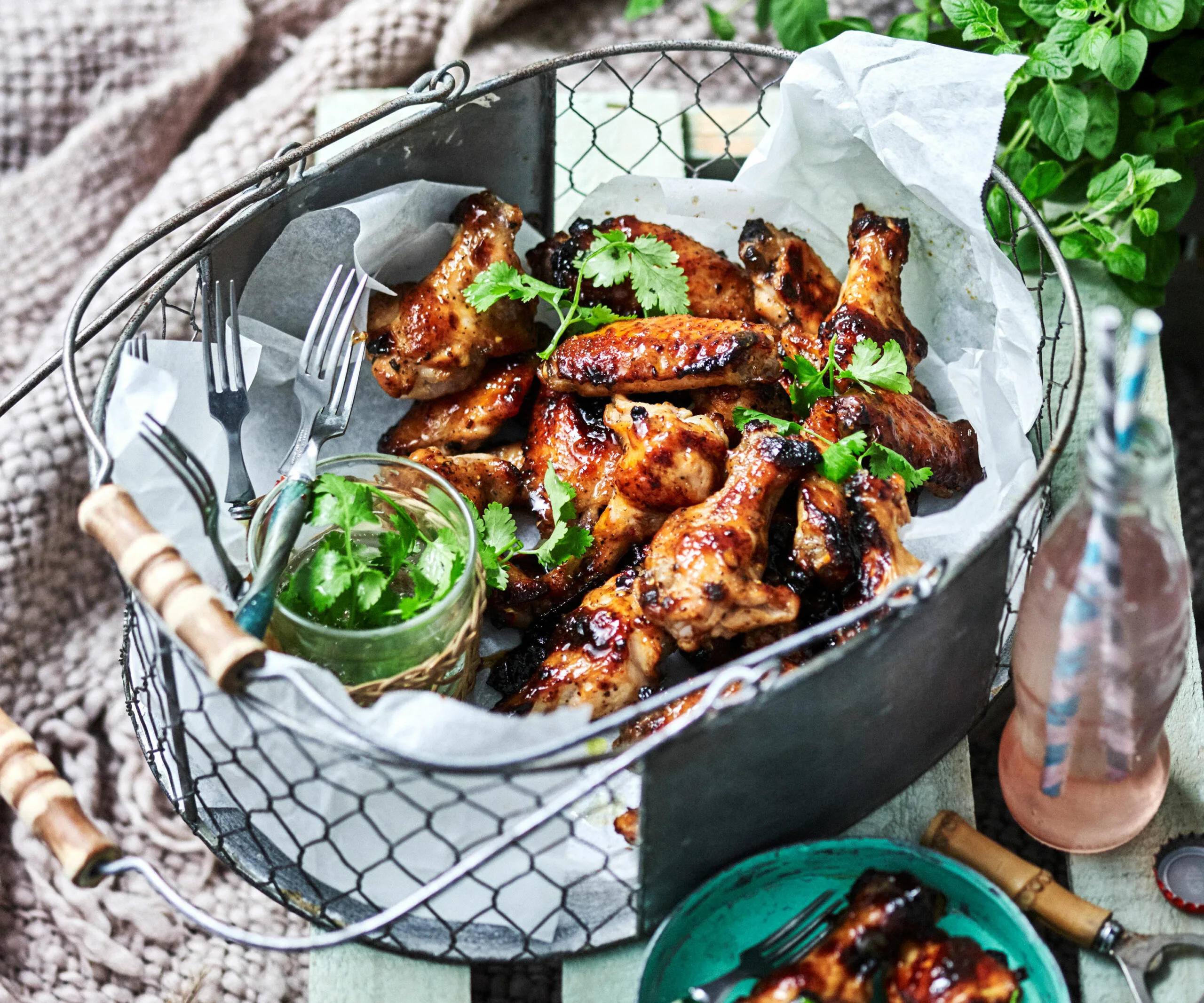 Sticky chicken wings