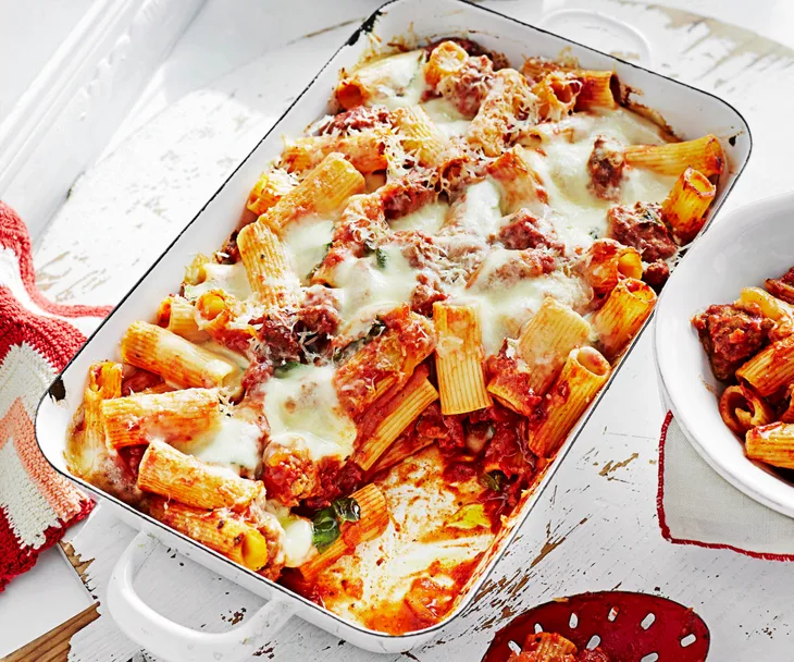 Pasta al forno &ndash; Italian sausage pasta bake