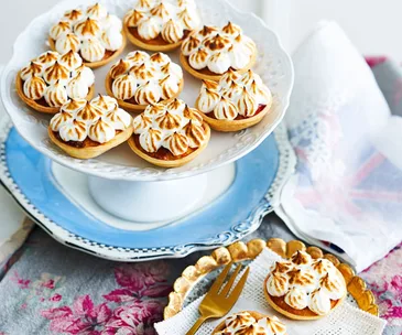 meringue topped tarts 