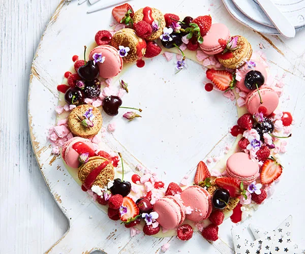 Eton mess wreath