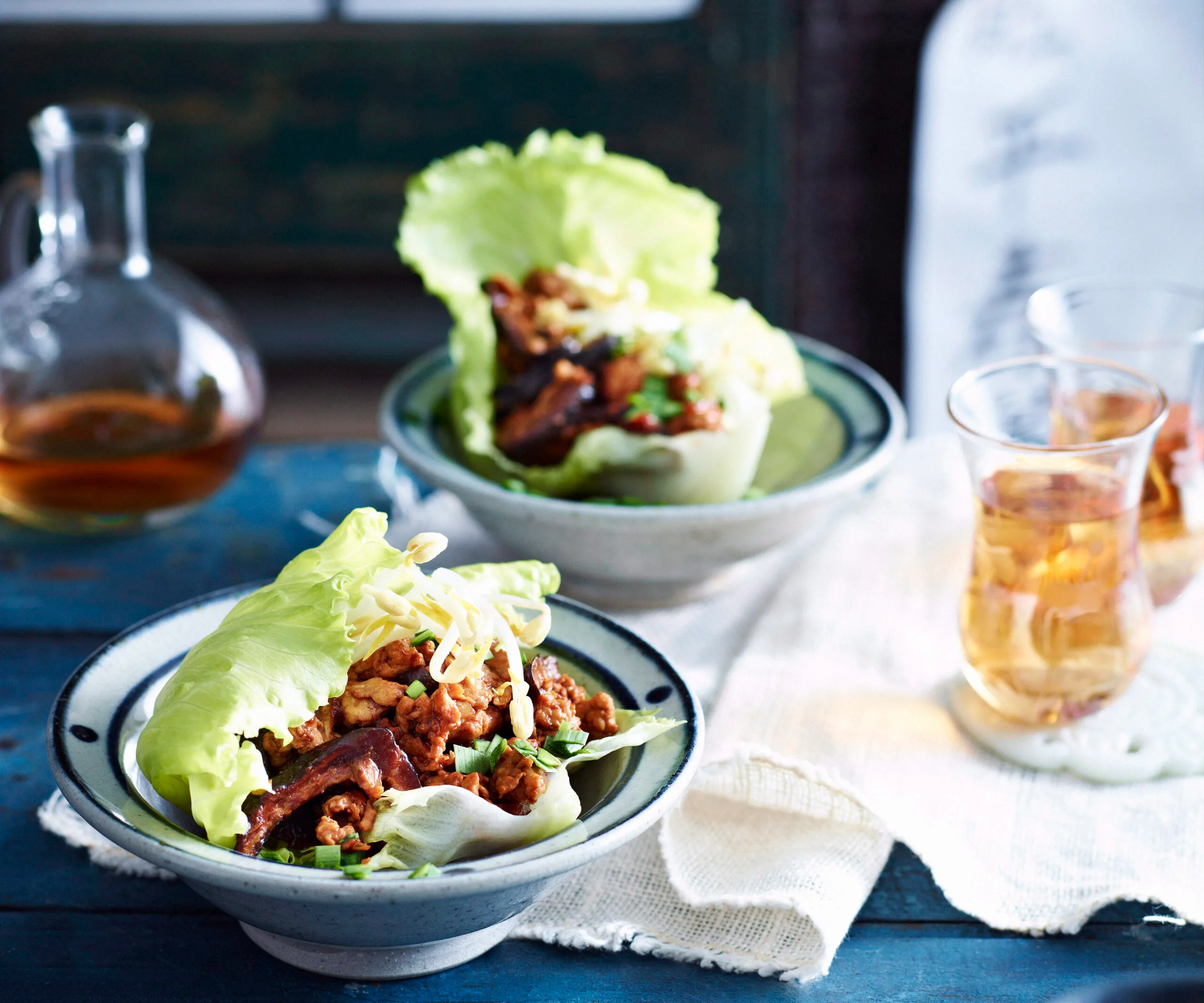 Chicken san choy bow-image