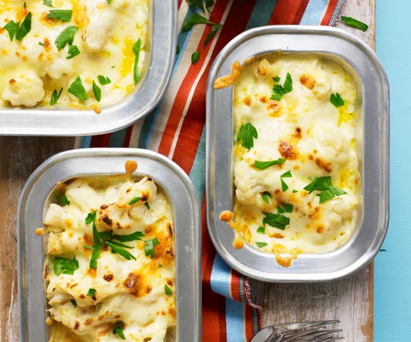 Cheesy cauliflower bake