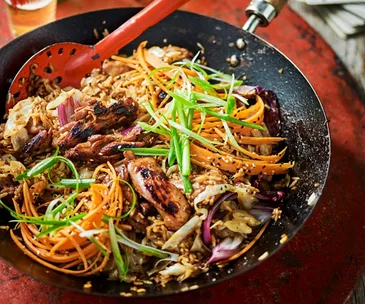 Korean-style barbecued chicken rice