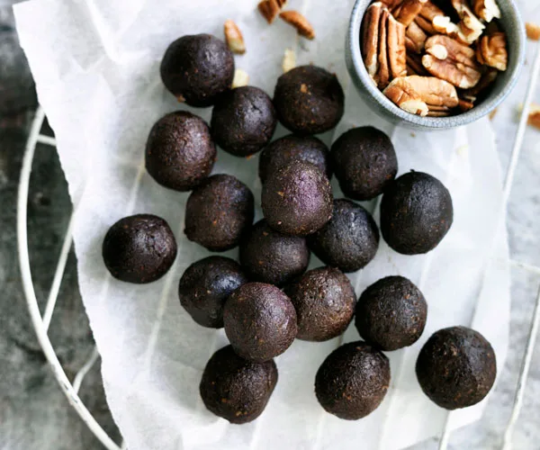 Choc-nut brownie balls