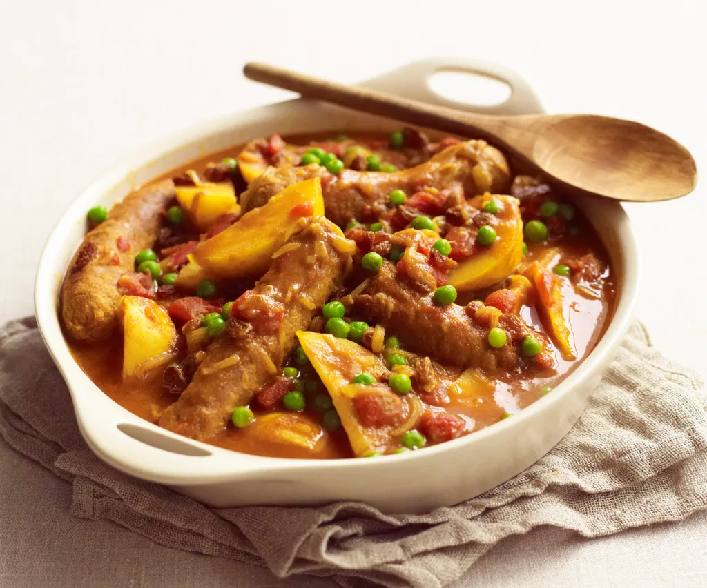 Old-fashioned curried sausages