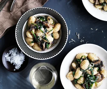 Creamy mushroom and spinach gnocchi