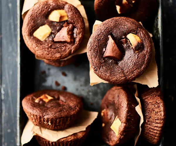 How to make triple choc chunk brownies in your pie maker