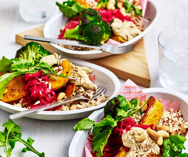 Turmeric veg with sauerkraut hummus