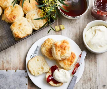 Classic scones