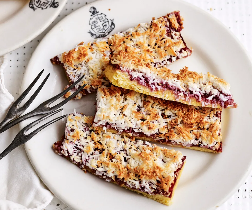 raspberry coconut slice