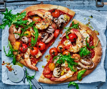 SEAFOOD PIZZA