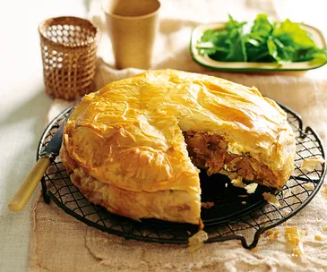 Pumpkin and chickpea filo pie