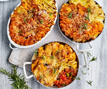 Vegetable and lentil pot pies