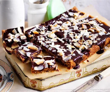 10 raisin recipes that are a little bit fancy