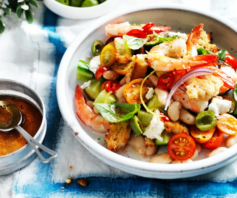 Spicy prawns and white bean panzanella | Women's Weekly Food