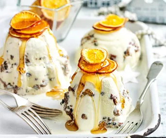 Christmas pudding ice-cream bombes