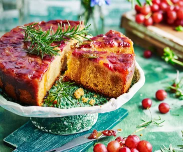 Upside-down grape and honey cake