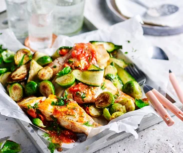 Fish provençale with herbed tomatoes