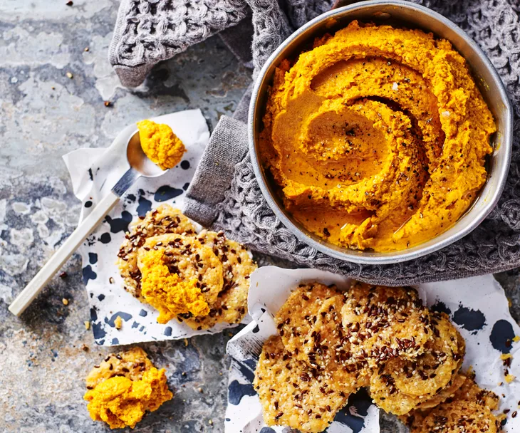 Roasted carrot hummus