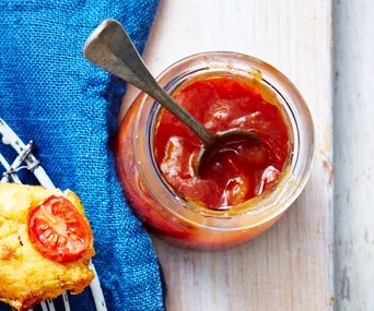 a jar of tomato chutney