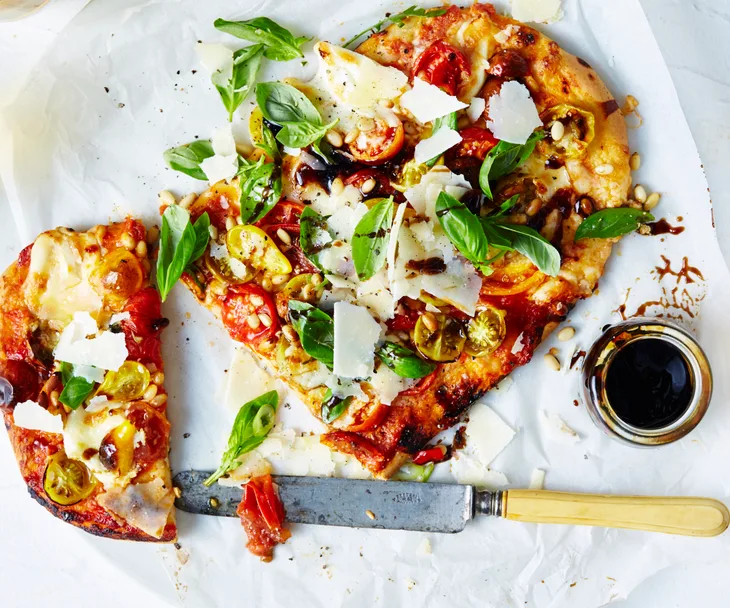 Tomato and mozzarella pizza